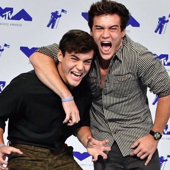 Ethan Dolan and his brother